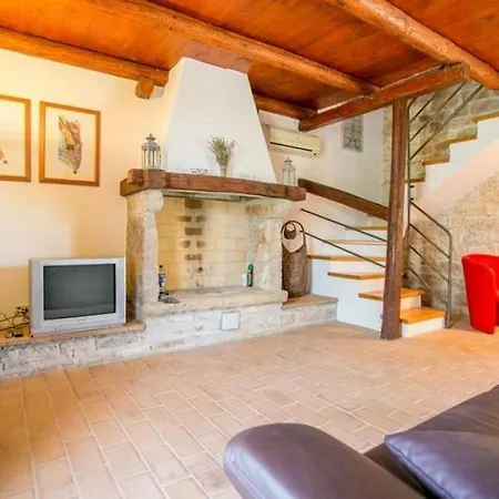 With Swimming Pool Sveti Lovrec, Istria - Sredisnja Istra - 24928 Sveti Lovrec Pazenaticki